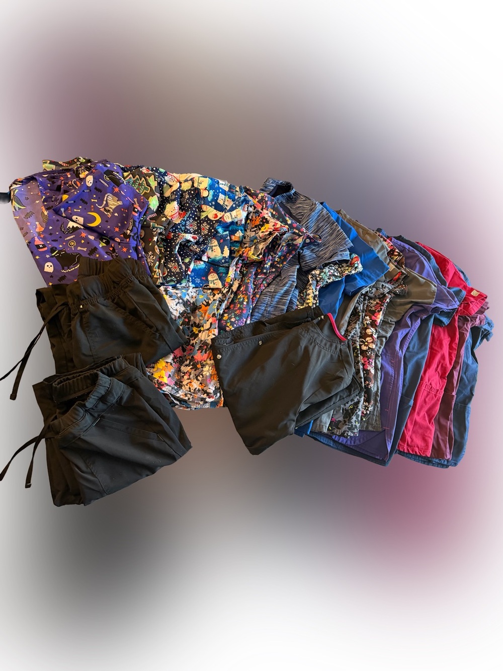 Lot of 21 Women’s S/XS Scrub Tops/Pants/Jacket EUC